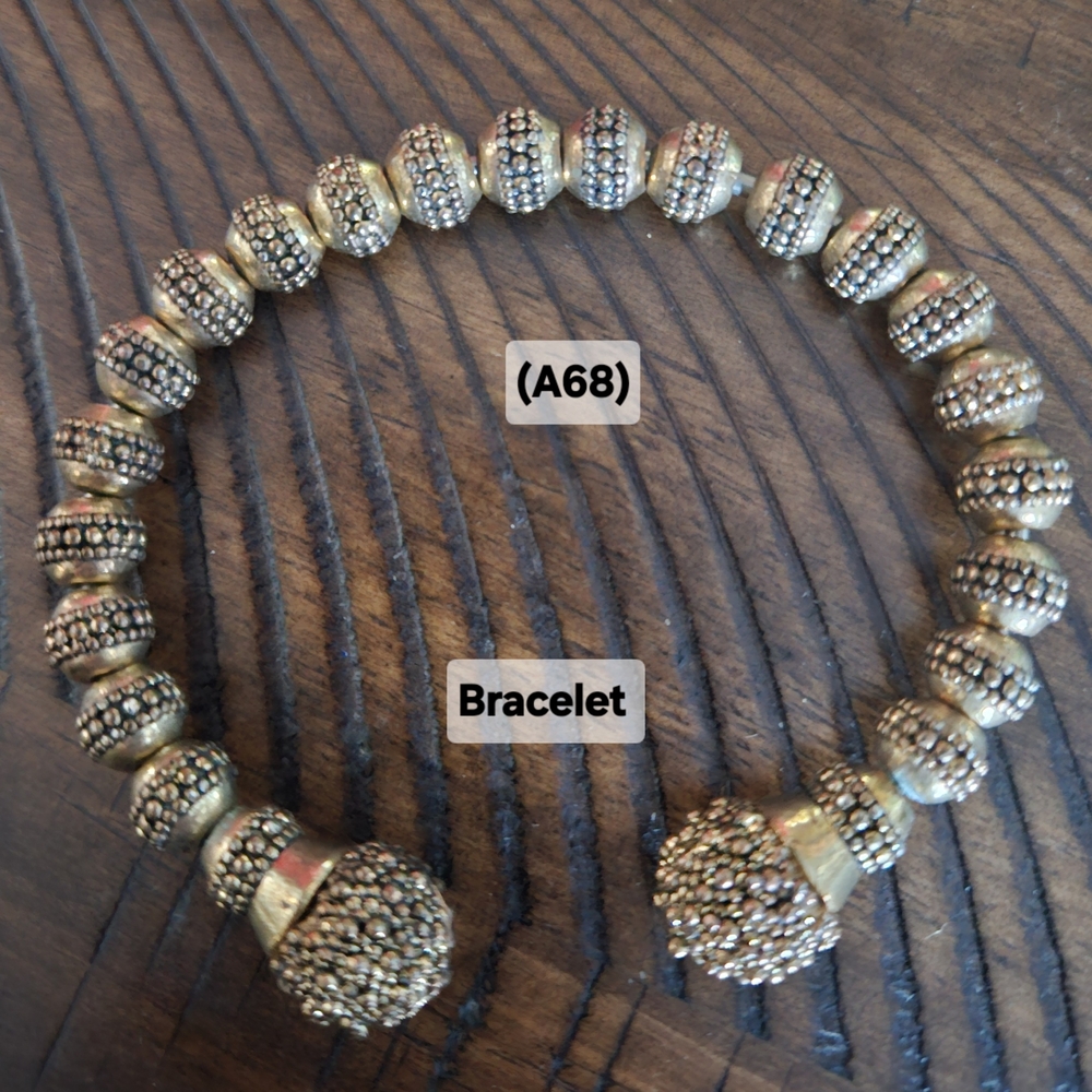 Elegant Gold Beaded Bracelet